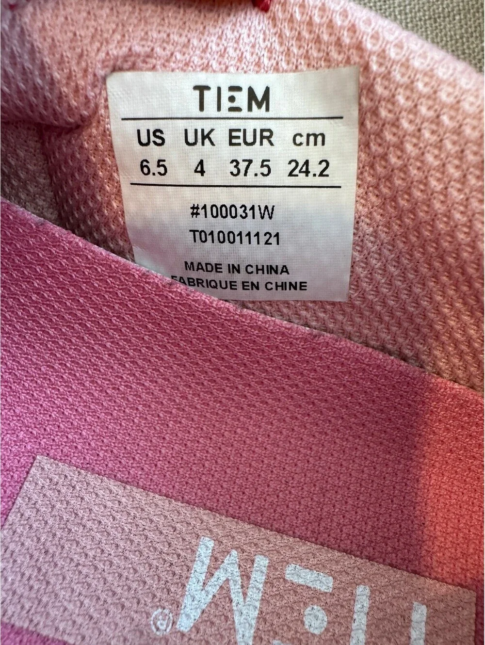 TIEM Slipstream Indoor Cycling Shoes Pink Size 6.5 Cleats Included